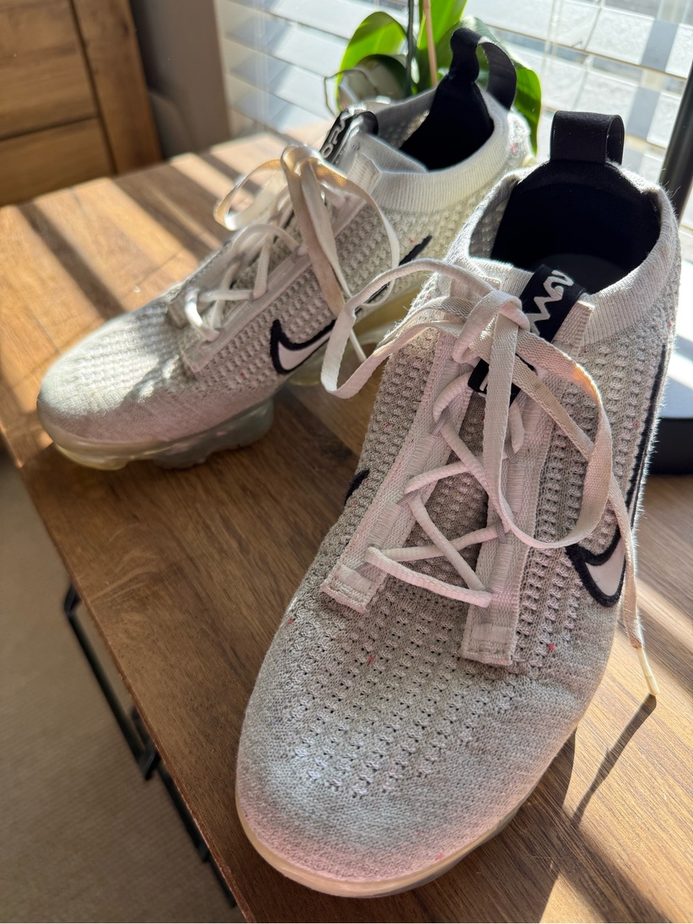 Nike Air VaporMax kids Flyknit 2021 FK White Metallic Silver Sneakers